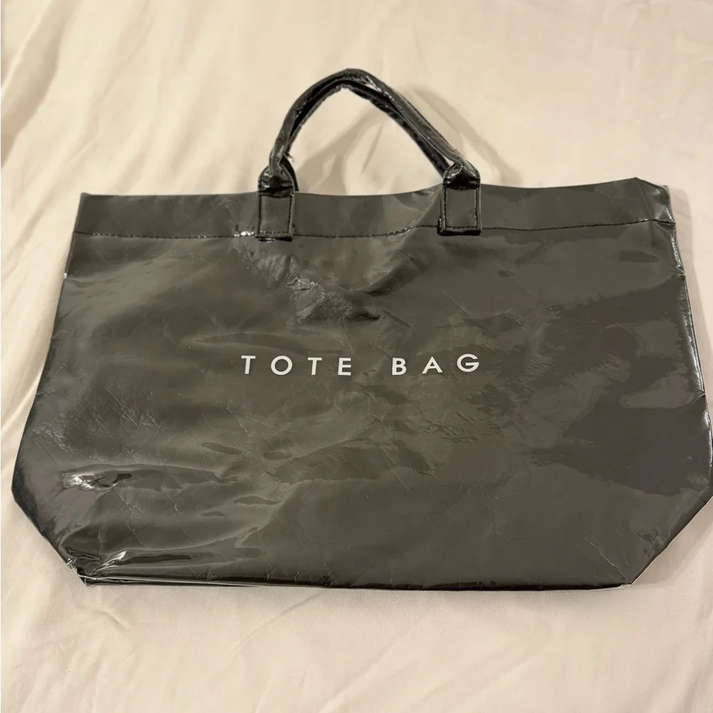3 Tote Bags in Brown, Black, & Silver - NWOT - Picture 3 of 4